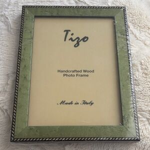 Tizo Green Handcrafted Wood Photo Frame 5X7